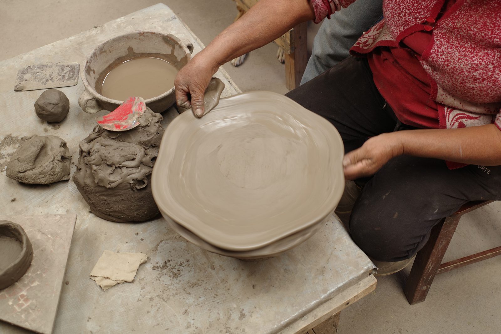 The workshop in Oaxaca, Mexico, producing vessels designed by Ogata