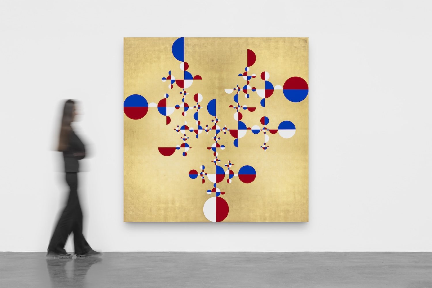Gabriel Orozco, Satellite Tree, 2026. Tempera and gold leaf on linen canvas, 200 × 200 cm (78 3/4 × 78 3/4 in). Image courtesy of the artist and kurimanzutto, Mexico City / New York. Photo by Gerardo Landa / Eduardo López (GLR Estudio).